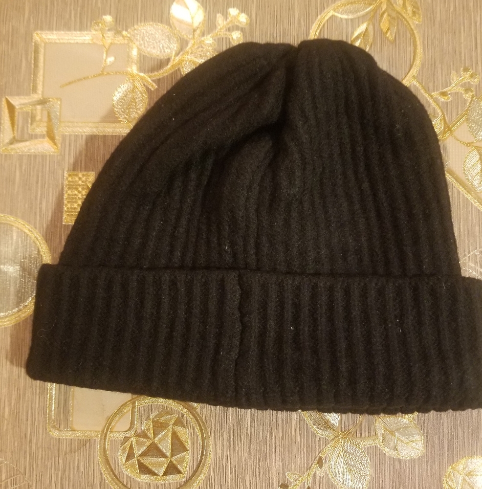 Versace Beanie! - Picture 4 of 5